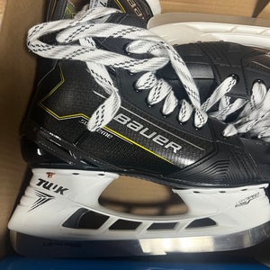 2024 Bauer Supreme M40 Hockey Skates 7 (New)