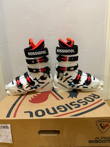Mondo 25 & 25.5 Rossignol Hero WC 110 SC Racing Ski Boots (Used)
