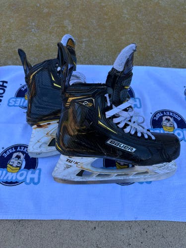 Bauer Supreme 2S Pro Hockey Skates 10 (Used)