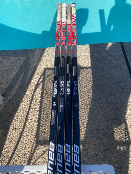 Pro Stock Intermediate Bauer Vapor Hyperlite Left Hand Hockey Stick P28M 55 Flex