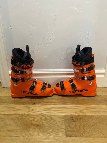 Men's Tecnica Ski Boots (Used)