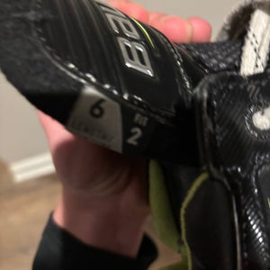 2024 Bauer Pro Hockey Goalie Skates Regular Width 6 (Used)