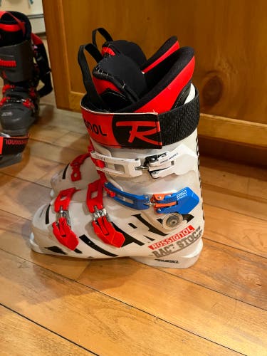 Mondo 25 & 25.5 Unisex Rossignol Hero World Cup 90 SC Racing Ski Boots Soft Flex (Used)