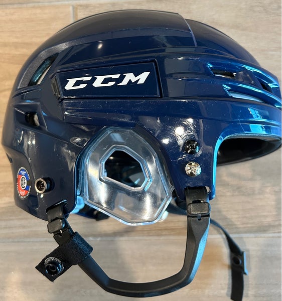 Medium CCM Tacks 910 Helmet (Used)