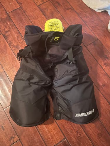 Senior Large Bauer Supreme 1S Hockey Pants