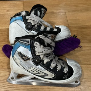 CCM Vector 4.0 Hockey Goalie Skates Size 1.5 (Used)