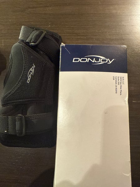 Donjoy Tru Pull Lite Left knee brace Large 2 pack