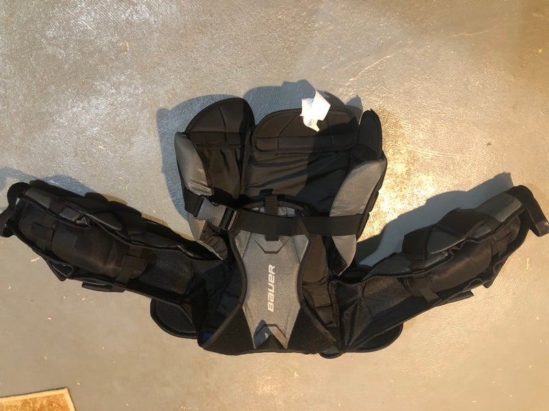 Large/Extra Large 2022 Bauer GSX Goalie Chest Protector (Used)
