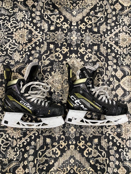 CCM AS-V Pro Hockey Skates Regular Width 8 (Used)