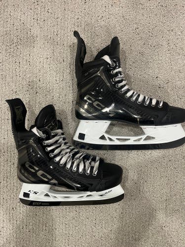 2025 CCM Tacks XF Pro Hockey Skates Regular Width (Used)