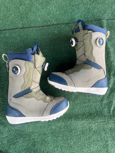 Women's Salomon Ivy Boa Snowboard Boots | Size M 7.5 (W 8.5)