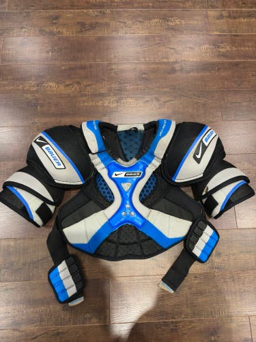 Men's Large Senior Bauer Supreme 190 Shoulder Pads (Used)