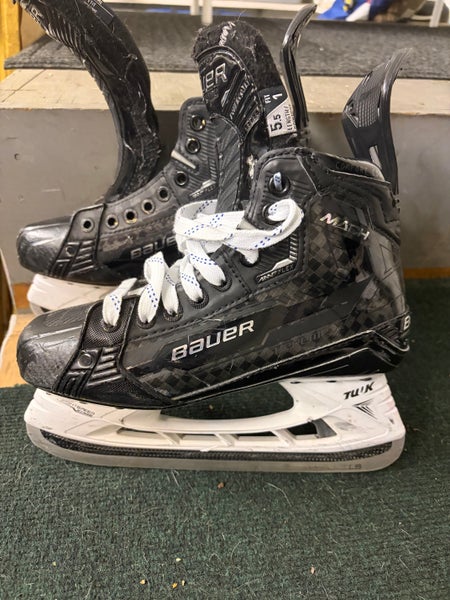 2024 Bauer Supreme Mach Hockey Skates Regular Width 5.5 (Used)