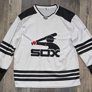 NWOT White Chicago White Sox Hockey Jersey, Medium