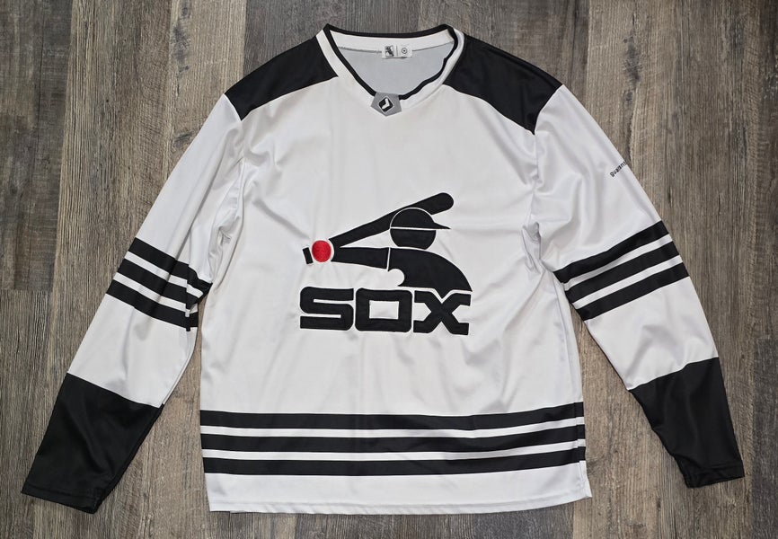 NWOT White Chicago White Sox Hockey Jersey, Medium