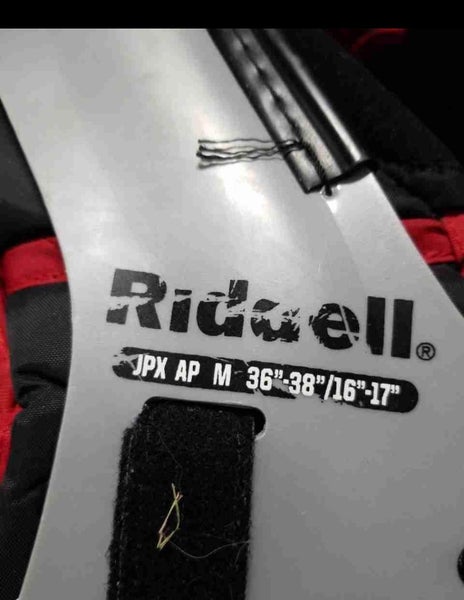 Medium Youth Riddell Shoulder Pads (Used)