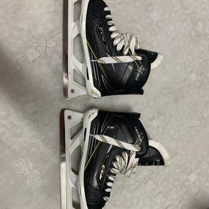 CCM Tacks 4092 goalie ice Hockey Skates Regular Width Size 6.5 (Used)