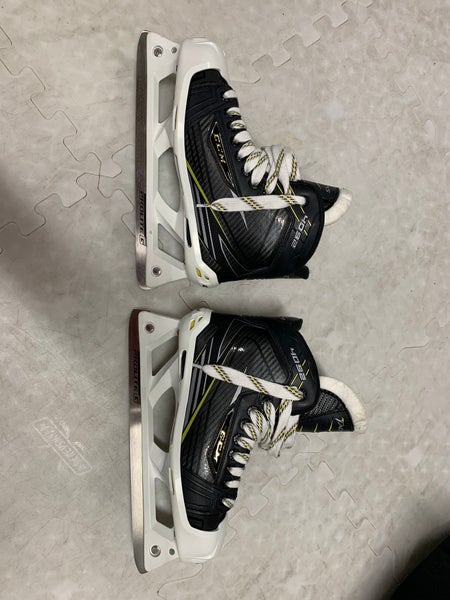 CCM Tacks 4092 goalie ice Hockey Skates Regular Width Size 6.5 (Used)
