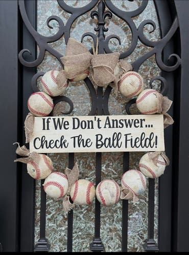 (New) home made baseball wreath