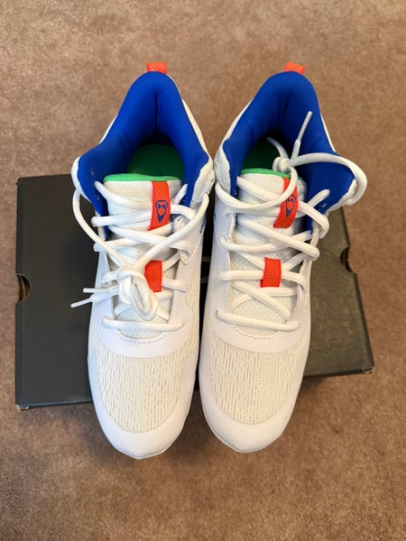 White Unisex 6Y (Big Kids / Youth) Youth Under Armour GS Command MC Mid Top Molded Cleats (New)