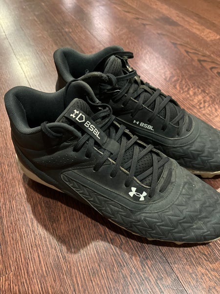 Black Men's Size M 12.0 (W 13.0) Under Armour Leadoff low rm (Used)