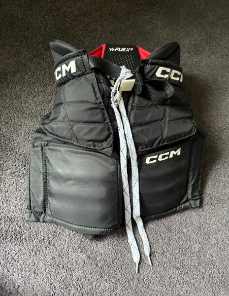 Black Youth Large CCM YTFlex 3 Hockey Goalie Pants (Used)