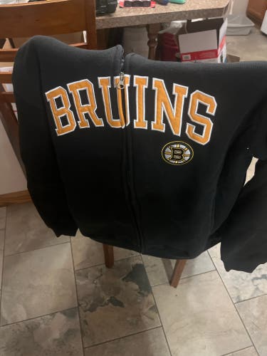 Black Adult Unisex Boston Bruins Large winter jacket/fleece liner(Used)