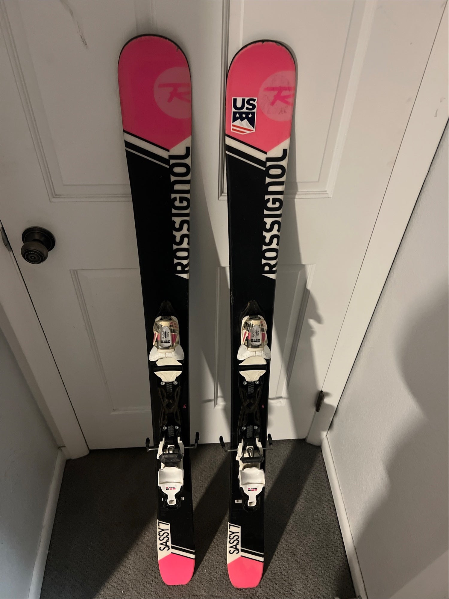 Rossignol Sassy 7 Kids Skis With Marker Xpress 11 Demo Bindings
