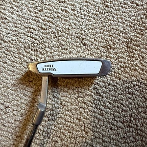 White Men's Odyssey White Hot 6 Blade Right Handed Putter (Used)