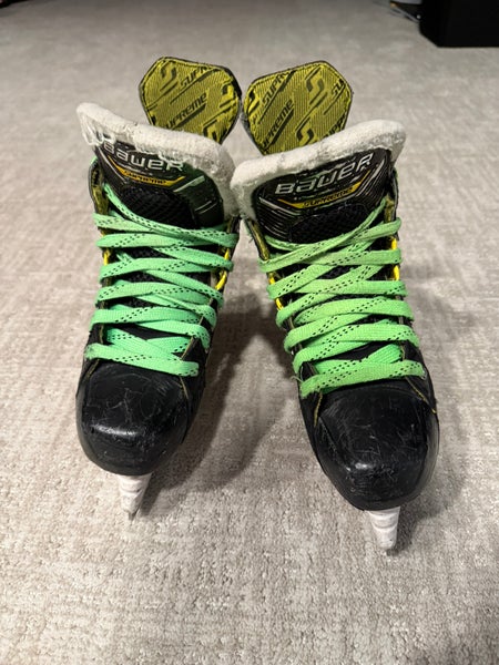 Bauer Supreme M4 Hockey Skates Regular Width Size 3.5 (Used)