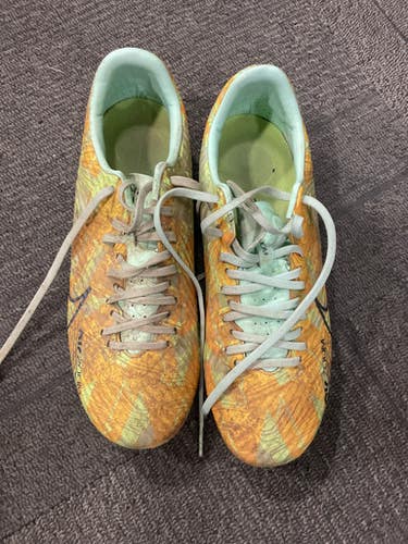 Used Nike Soccer Cleats Yellow Senior 5 11614-S000224951