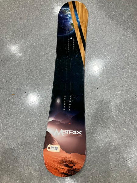 144 cm Matrix Universe Snowboard I No Bindings