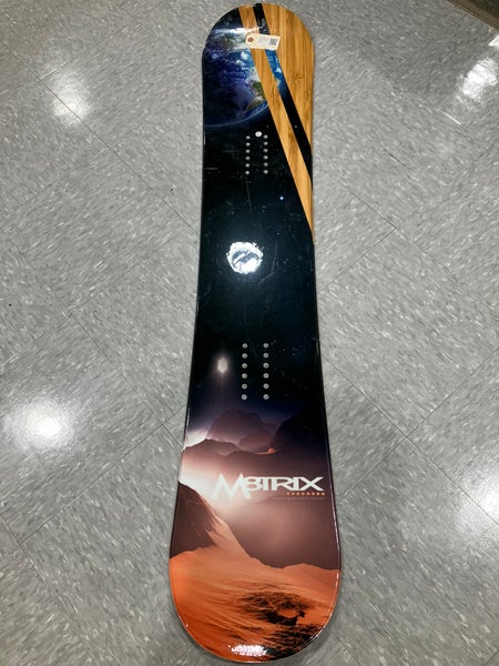 144cm Matrix Universe Snowboard I No Bindings