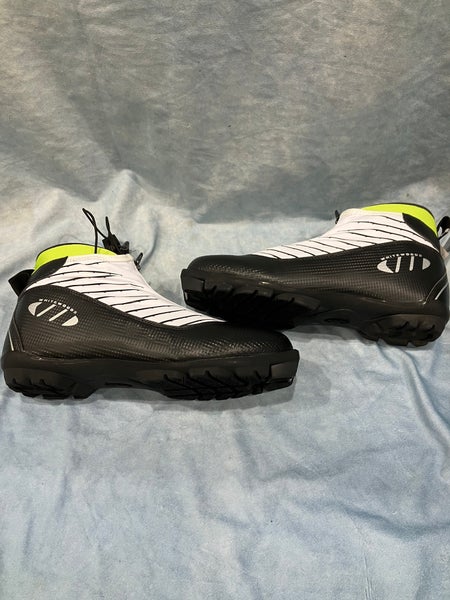 Size 11 Whitewood 424NNN Cross Country Style Ski Boots (New)