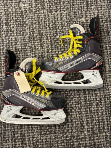 Junior Bauer Vapor X600 Hockey Skates Regular Width Size 3 (Used)