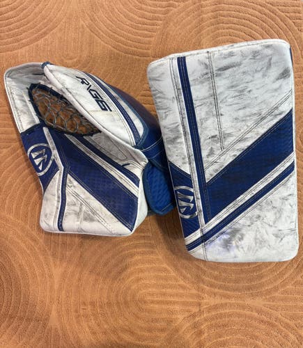 Intermediate Warrior Ritual G6 E+ Goalie Glove & Blocker Set Regular (Used)