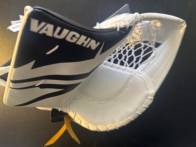 Vaughn Slr4 Junior Regular black/white  (New)