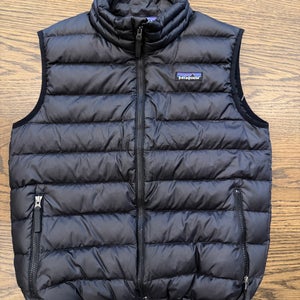 Black Unisex Youth Medium Patagonia down sweater puffer vest (Used)