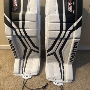 28" Vaughn Velocity V10 Goalie Leg Pads (New)