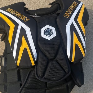 Small Vaughn SLR4 Pro Goalie Chest Protector (New)