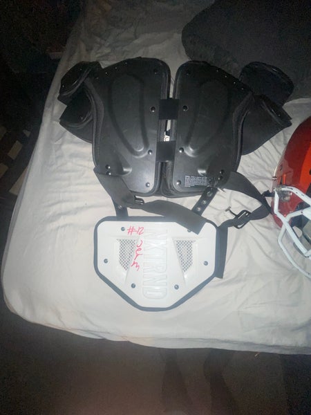 Small Youth Xenith Flyte Shoulder Pads (New)