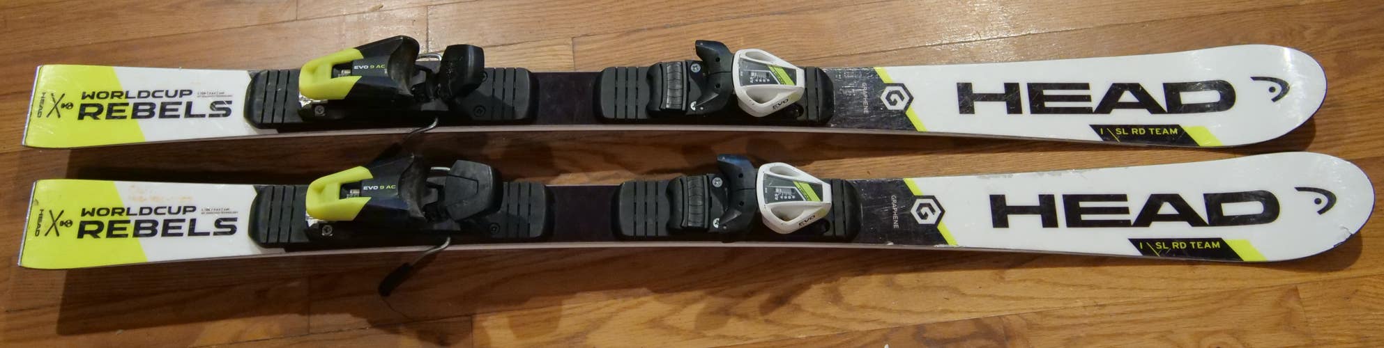 Kid's HEAD 126 cm Racing World Cup Rebels i.SL RD Team Skis With Bindings (Used)