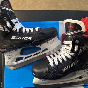 Bauer Vapor X Velocity Hockey Skates Size 4.5 fit-1(New)