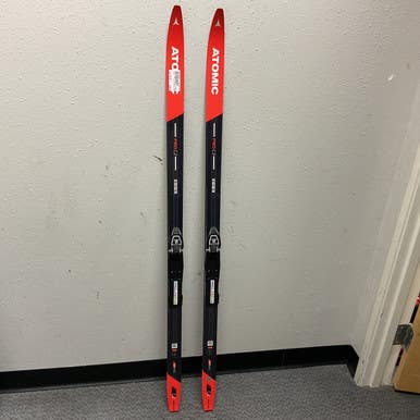 Used Atomic PRO C2 SKINTEC JUNIOR Boys XC Ski/Binding Black And Red 140 cm 11855-S000194388