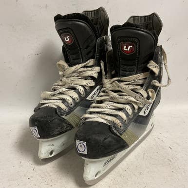 Used CCM U+ 12 Senior Hockey Skate White/Black/Red Senior 9 11855-S000194374
