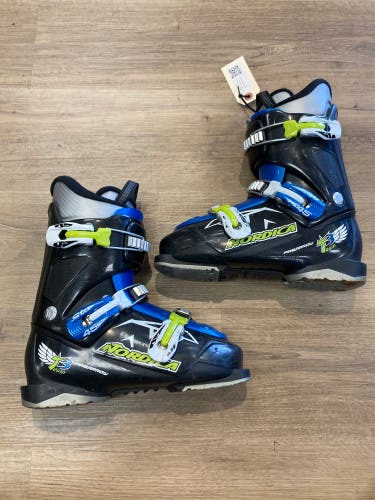 Mondo 24 & 24.5 Nordica Firearrow Team 3 Ski Boots (Used)
