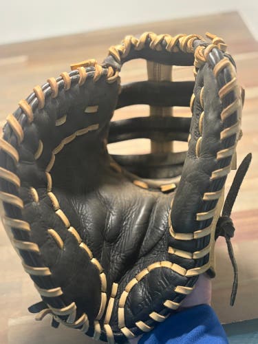 Louisville Slugger TPX LH First Base Baseball Glove 13"