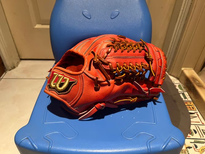 Wilson Staff Infield Baseball Glove 11.75" (Used)