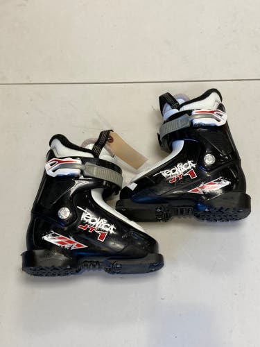 Mondo 16 & 16.5 Kid's Tecnica JT1 Ski Boots (Used)