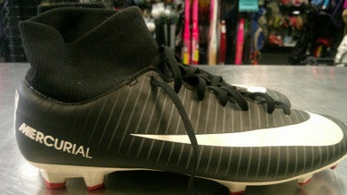 Used Nike Soccer Cleats Black Senior 8 11868-S000066505